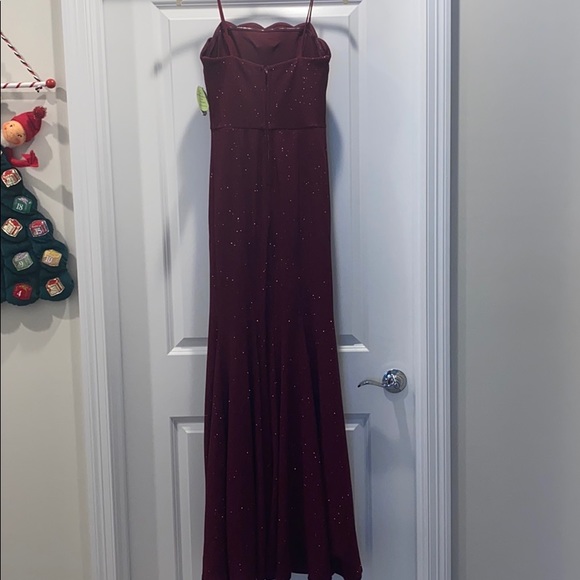 Dress - Picture 2 of 5